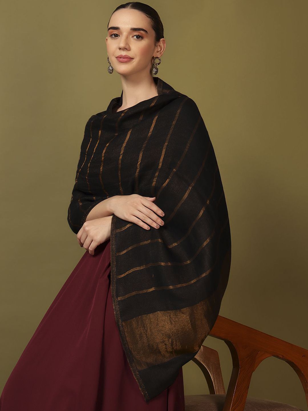 Dhiyona PA Striped Woven Design Shawl