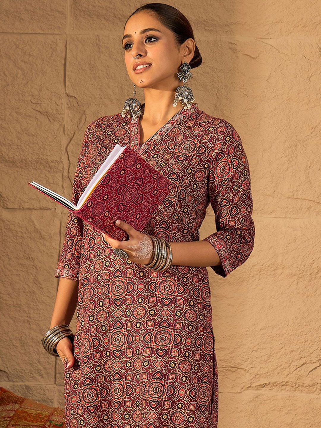 Women Ethnic Motifs Printed Pure Cotton Kurta with Trouser