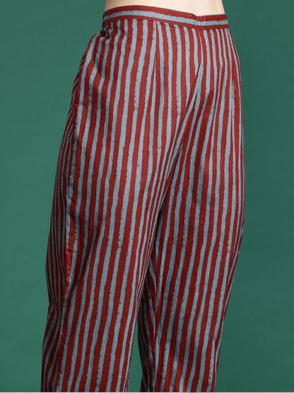 Women Floral Printed Regular Pure Cotton Kurta with Trousers & With Dupatta