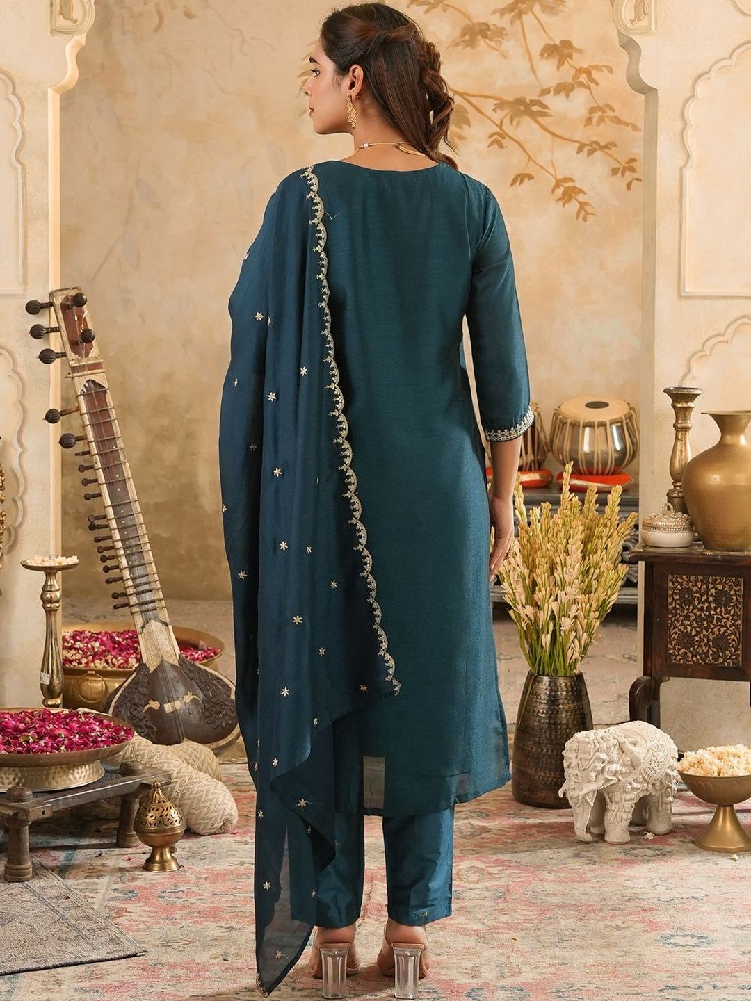 Women Ethnic Motifs Embroidered Regular Thread Work Kurta with Trousers & With Dupatta