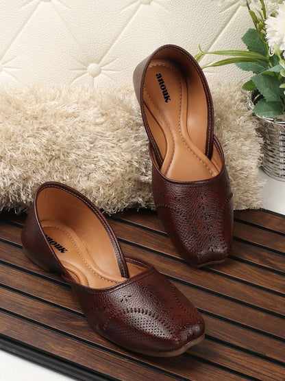Dhiyona AK Women Ballerinas Flats