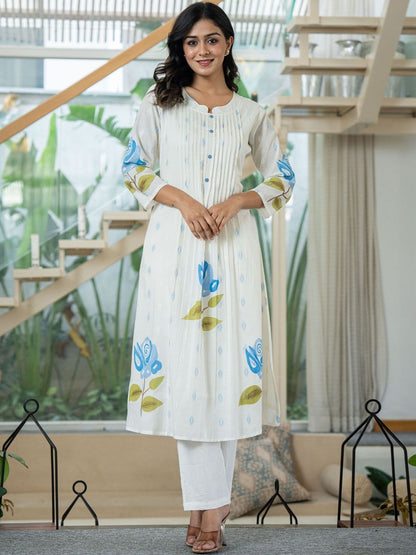 Floral Printed Round Neck Straight Panelled Pure Cotton Kurta With Trouser