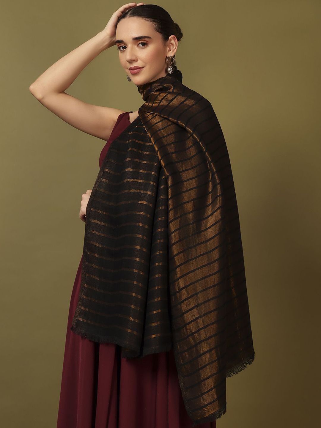 Dhiyona PA Striped Woven Design Reversible Sunehri Fine Woolen Shawl
