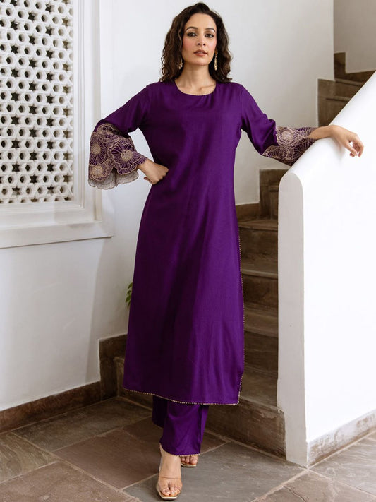Women Floral Embroidered Regular Kurta with Trousers