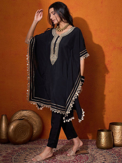 Dhiyona SN Women's Embroidered Kurta With Trouser