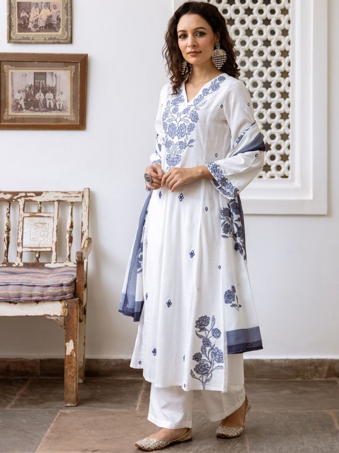 Women Floral Printed Cotton Kurta with Trousers & Dupatta