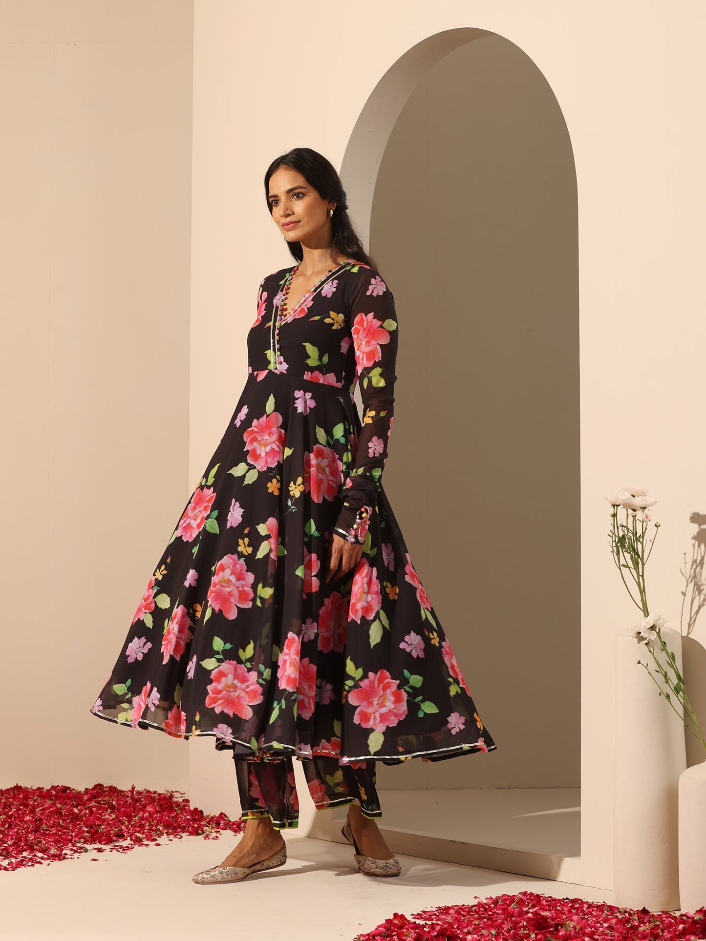 Gul Gulabi Phool Anarkali Set