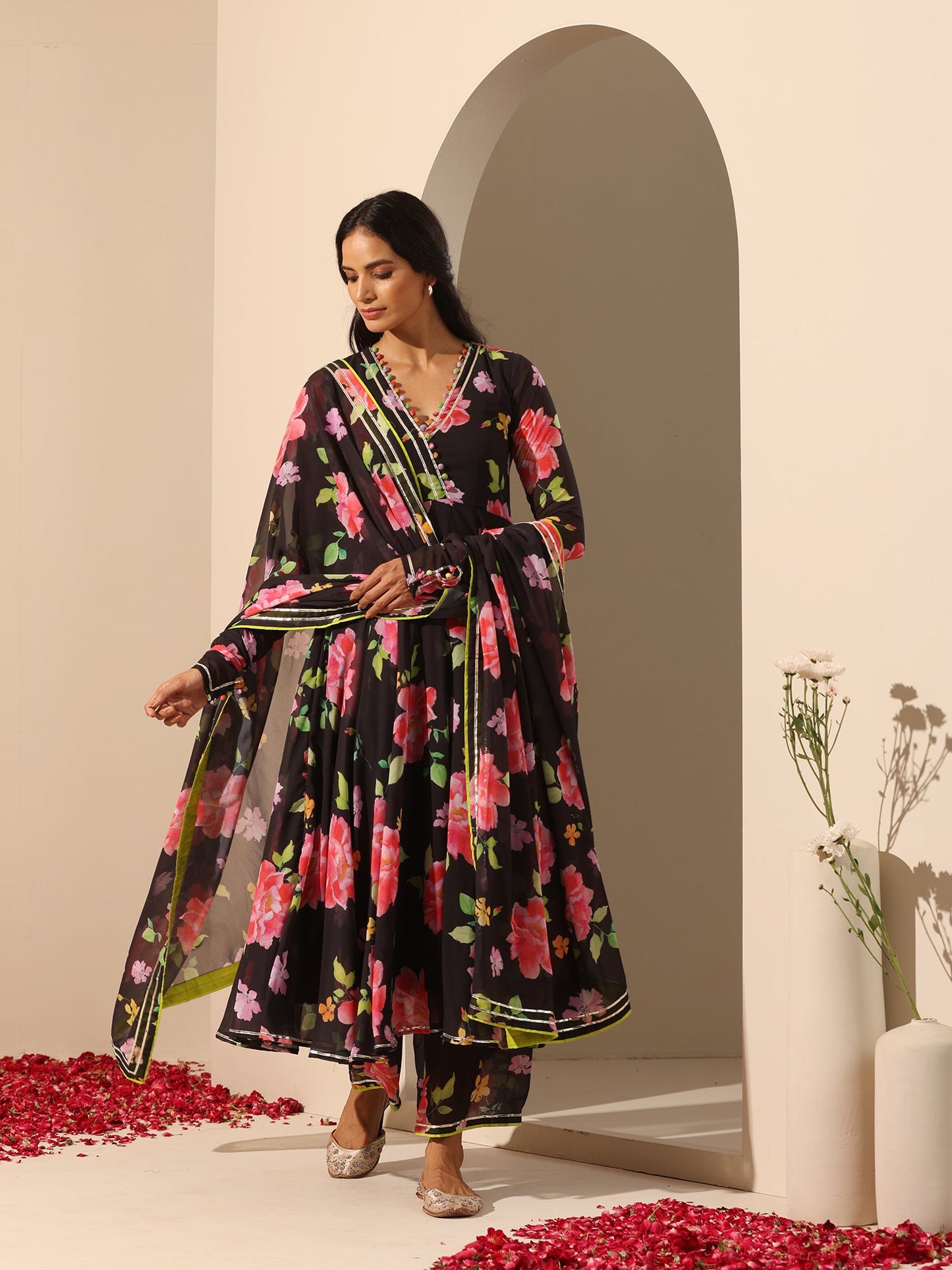Gul Gulabi Phool Anarkali Set