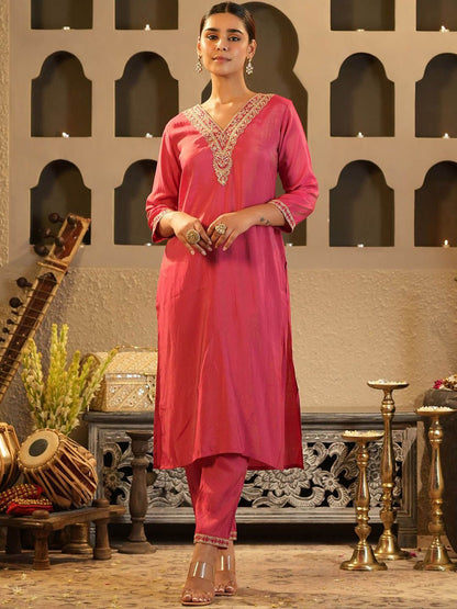 Women Ethnic Motifs Embroidered Regular Kurta with Trousers