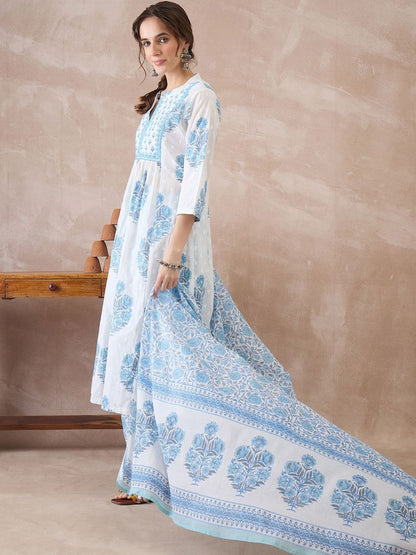 Women Floral Printed Regular Thread Work Pure Cotton Kurta with Trousers & With Dupatta