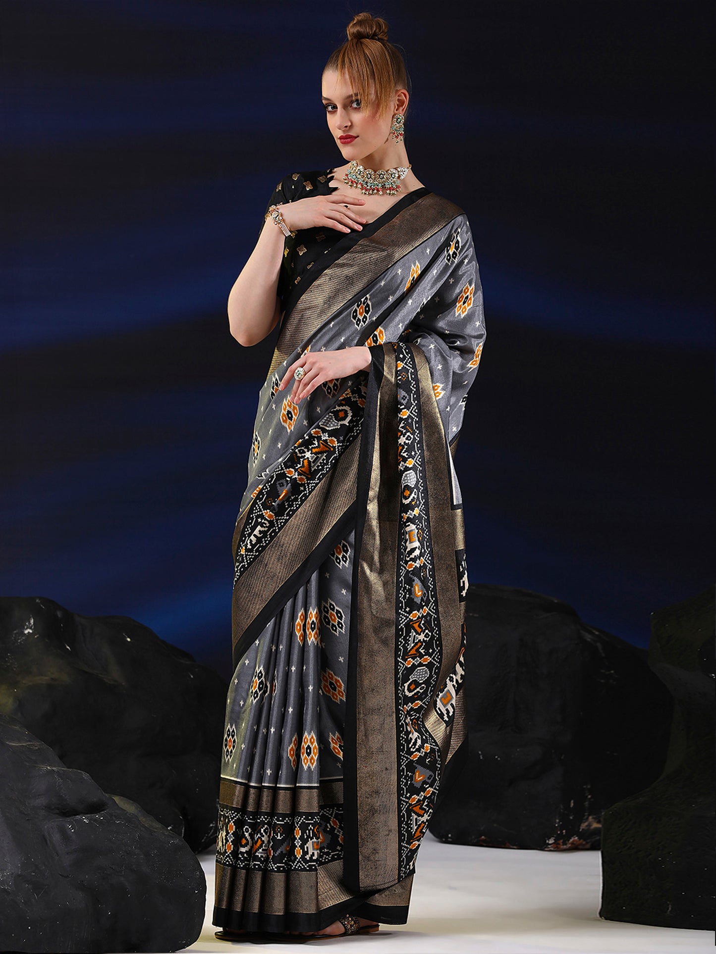 Women's Dola Silk Grey Printed Designer Saree With Blouse Piece