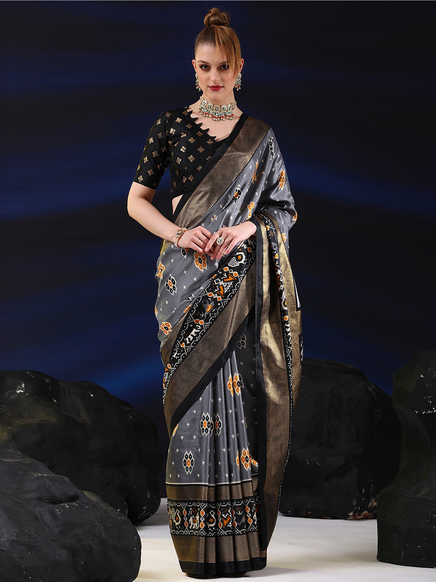 Women's Dola Silk Grey Printed Designer Saree With Blouse Piece