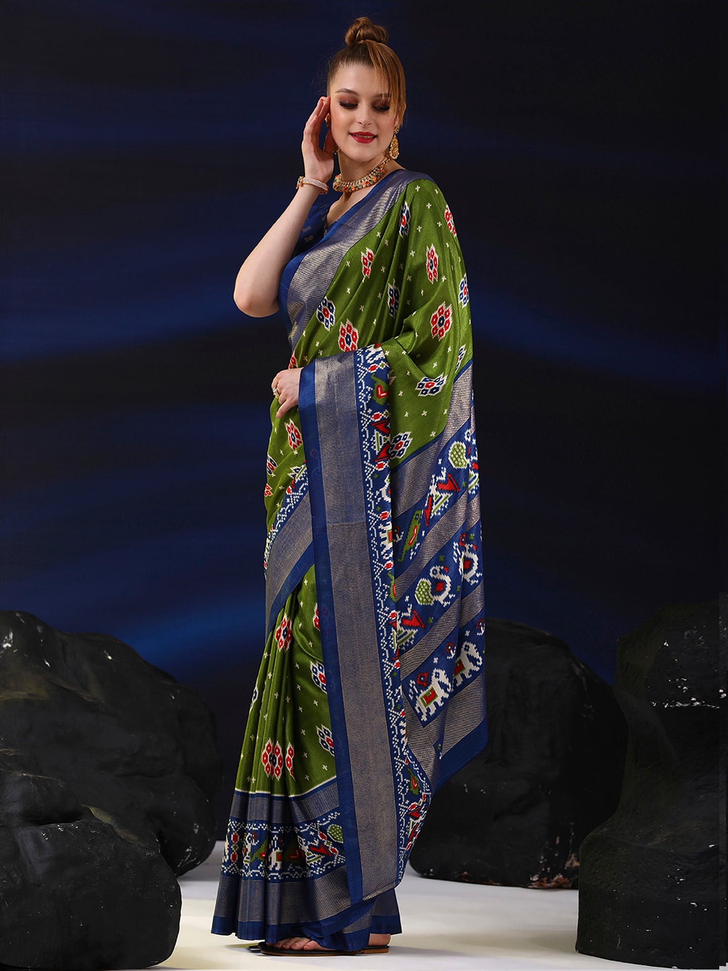 Women's Dola Silk Green Printed Designer Saree With Blouse Piece