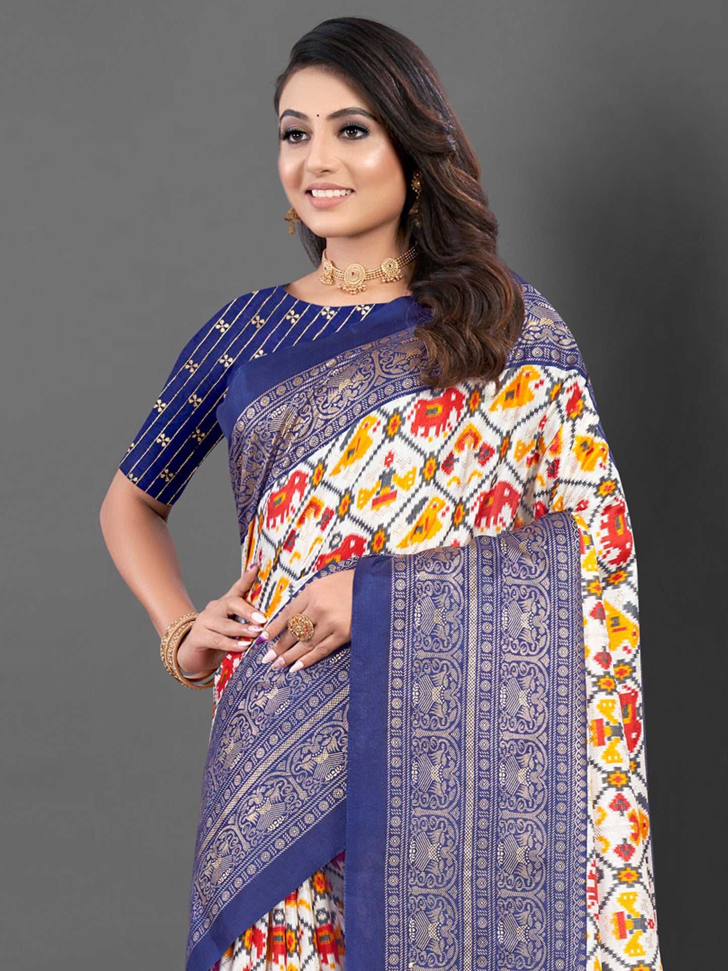 Women's Dola Silk White Printed Designer Saree With Blouse Piece