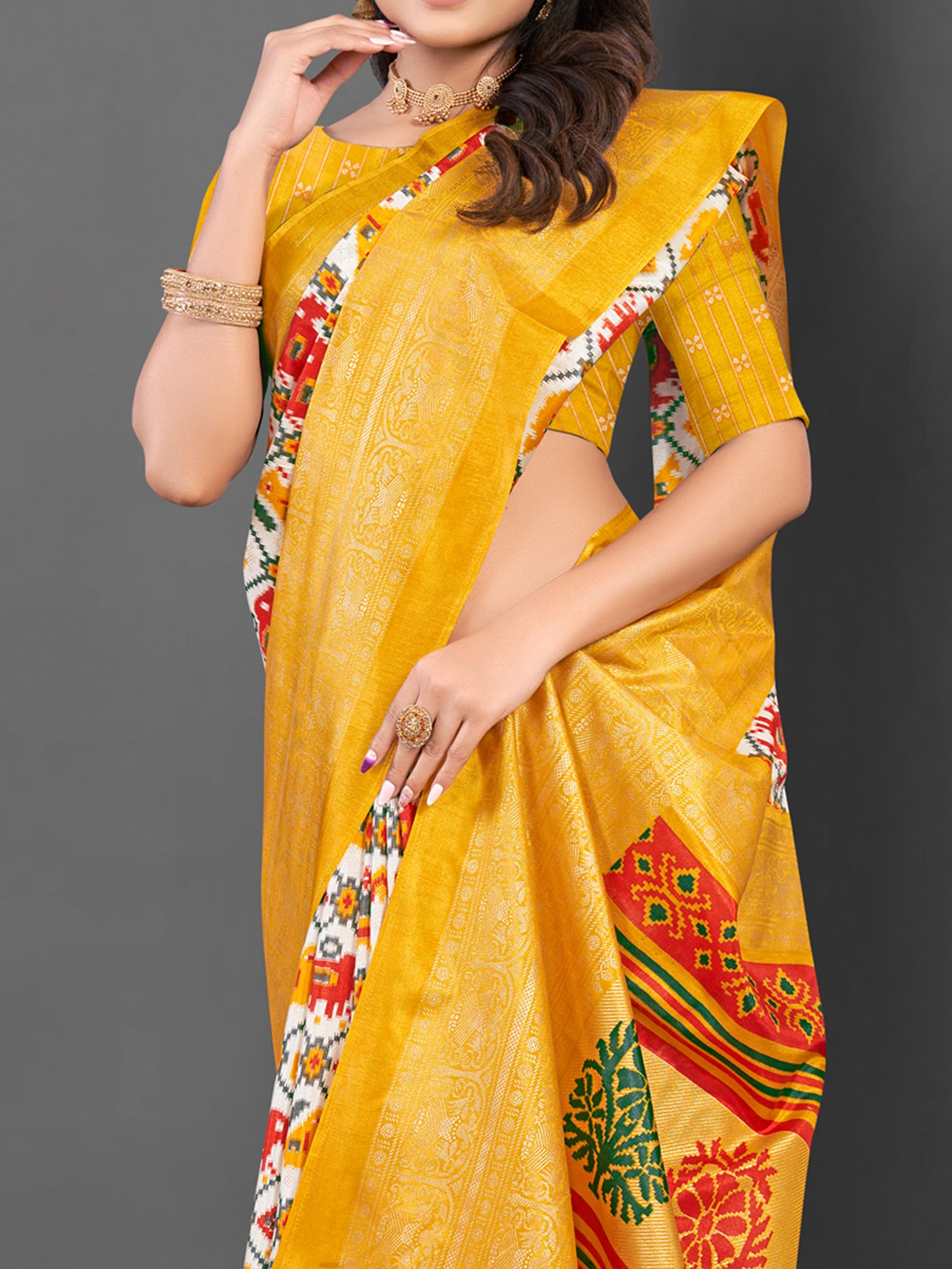 Women's Dola Silk White Printed Designer Saree With Blouse Piece