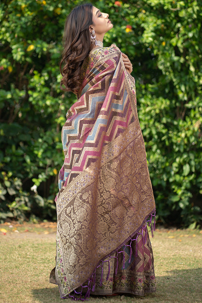 Dhiyona GR Women's Rangkat Purpureus Wine Leheriya Design Banarasi Organza Saree
