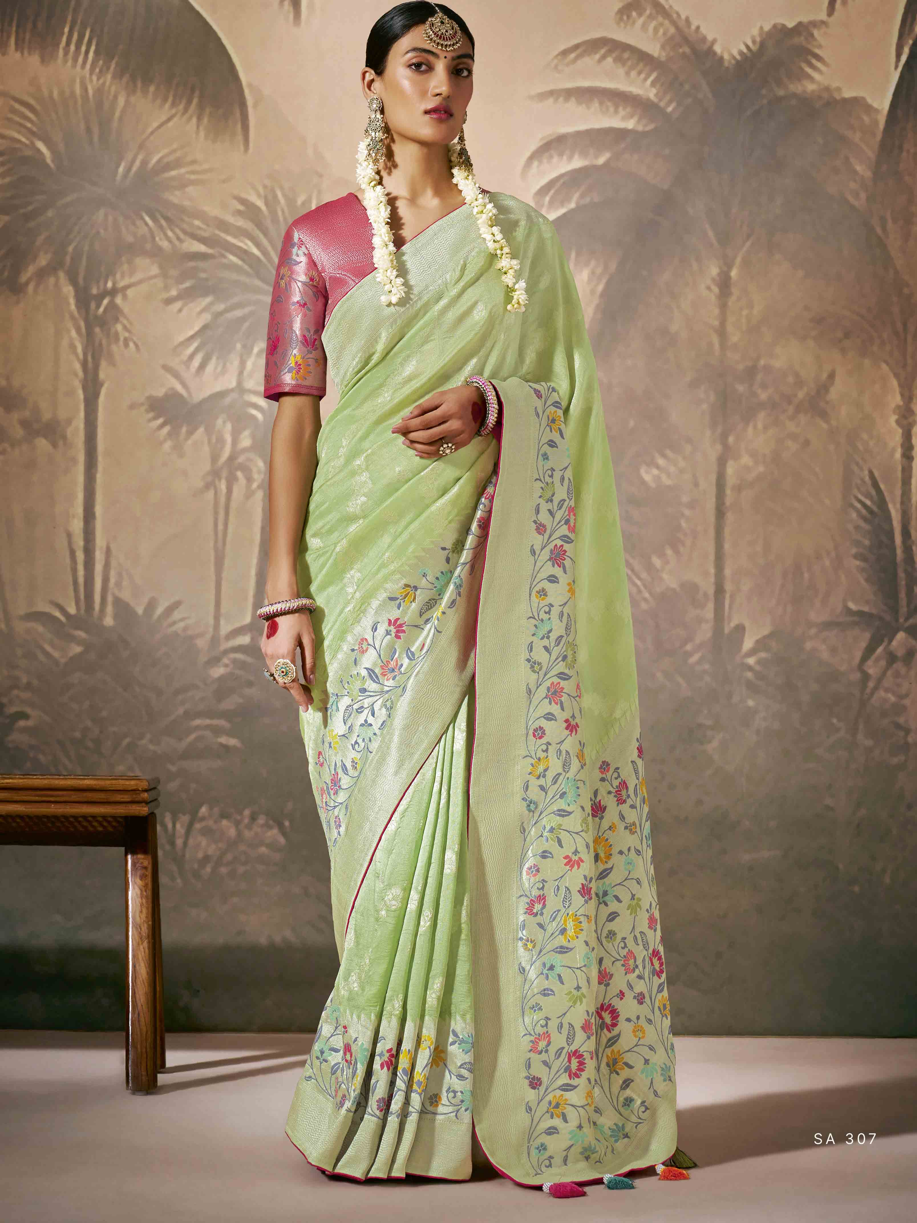 Dhiyona KM Women See Grren Saree With Red Color Blouse