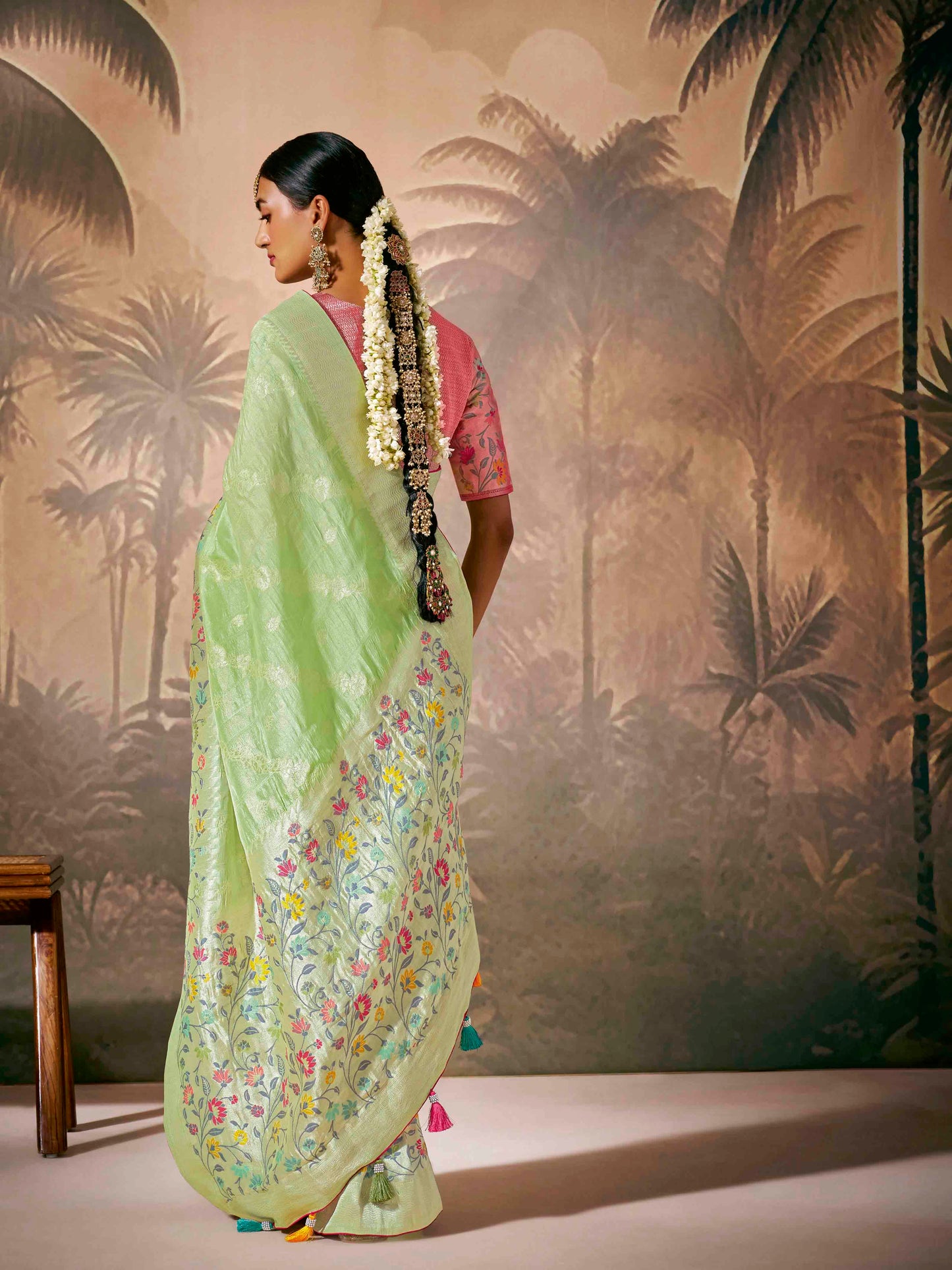 Dhiyona KM Women See Grren Saree With Red Color Blouse