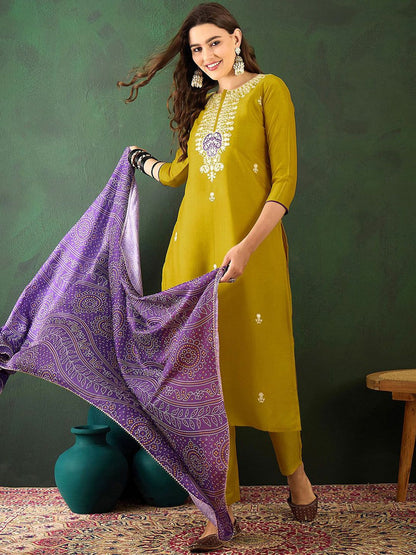 Dhiyona SN Women's Floral Embroidered Straight Kurta With Trouser & Dupatta