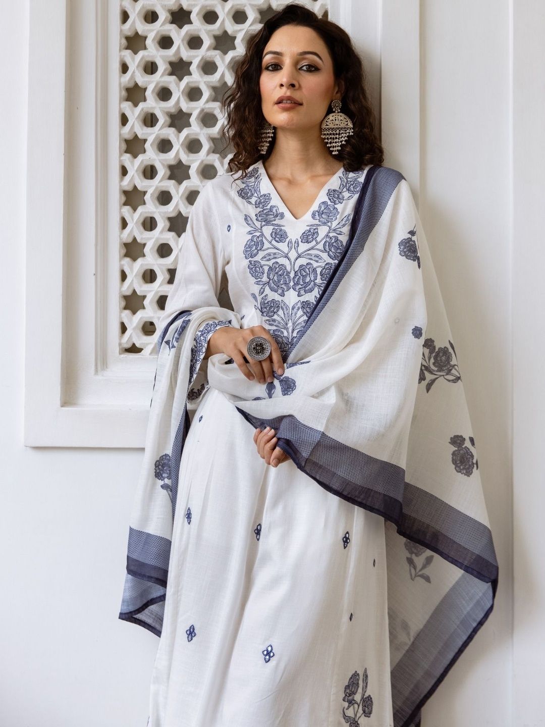 Women Floral Printed Cotton Kurta with Trousers & Dupatta