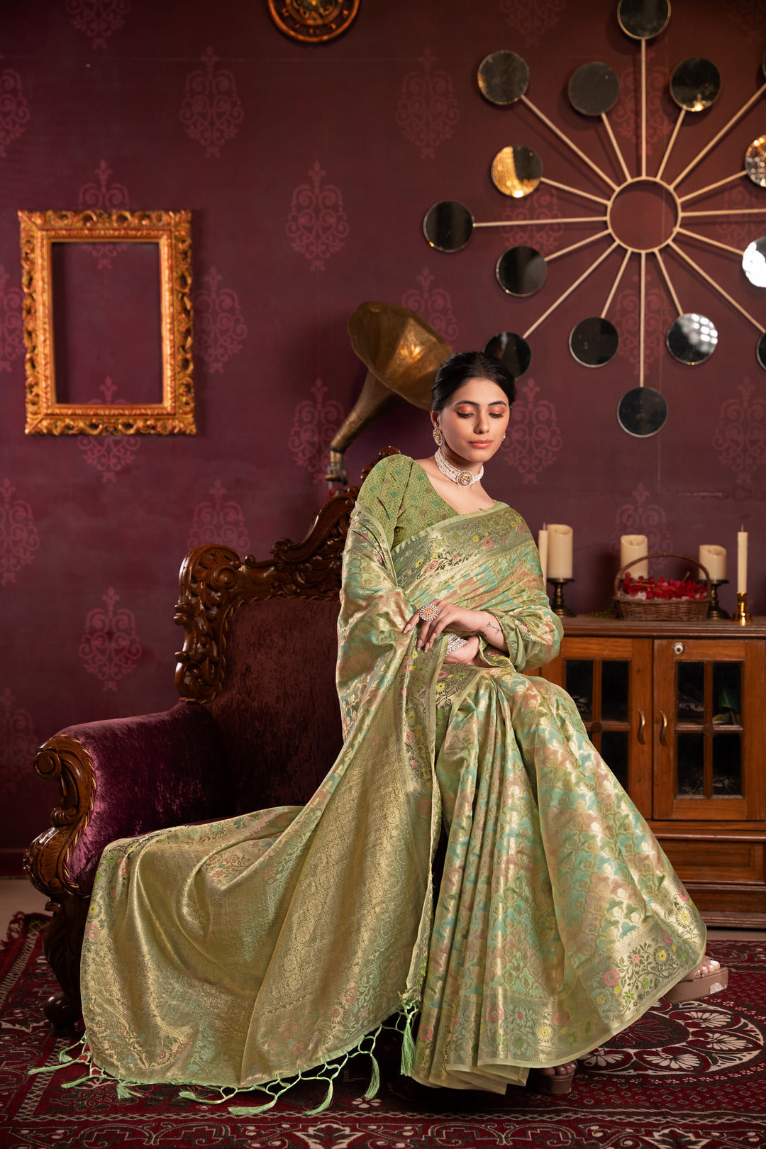Dhiyona GR Women's Riona Pista Organza Silk Woven Saree
