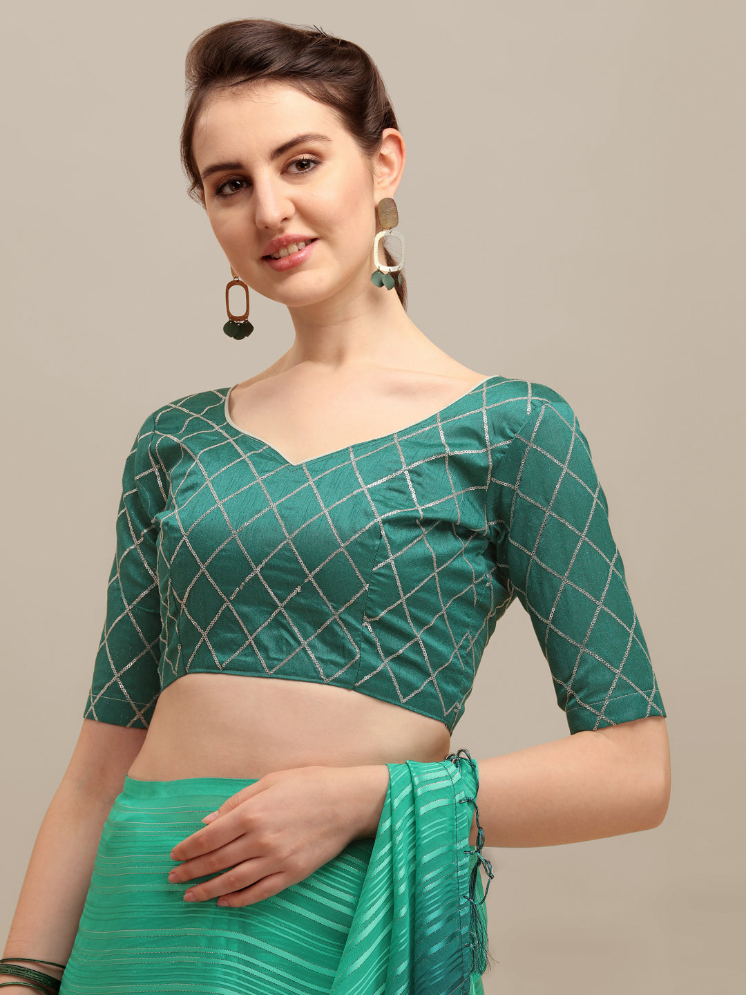 Dhiyona RV Women's Silk Blend Silver Zari Weaving Saree With Sequins Blouse ( KVD1189 )