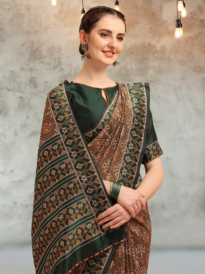 Dhiyona RV Women's Banarasi Cotton Silk With Patola Weaving Pattern Saree With Blouse ( KVD1340 )