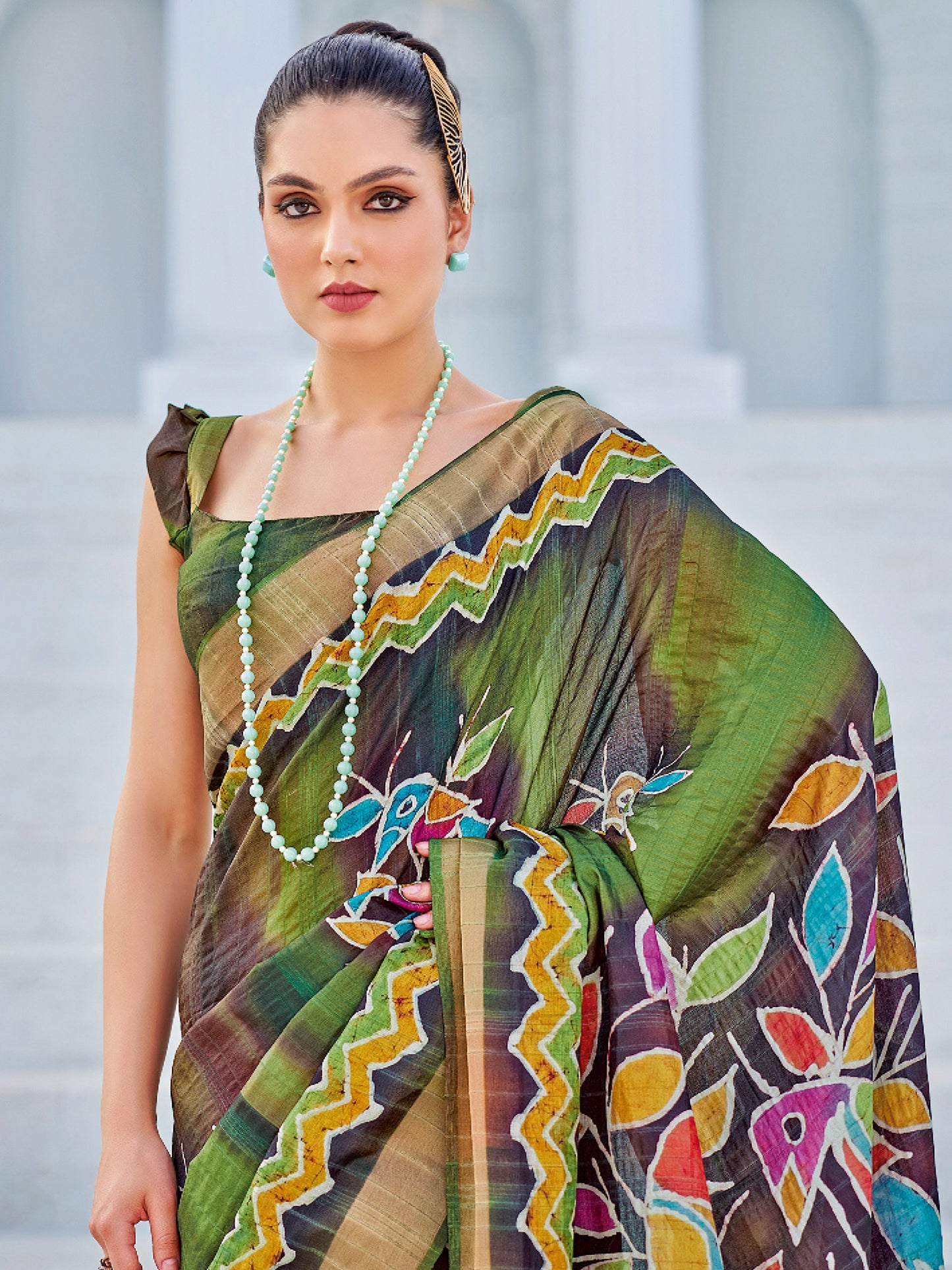 Women's Cotton Blend Green Printed Designer Saree With Blouse Piece