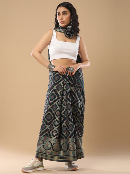Women's Organza Navy Blue Woven Design Designer Saree With Blouse Piece