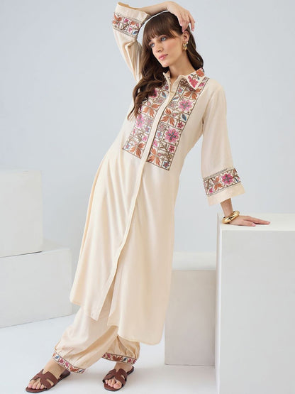 Women Floral Embroidered Regular Thread Work Kurta with Patiala