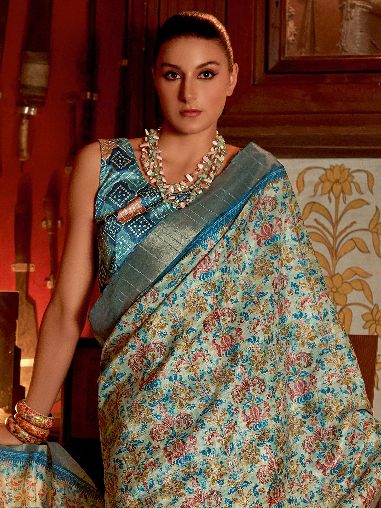 Women's Silk Blend Blue Woven Design Celebrity Saree With Blouse Piece