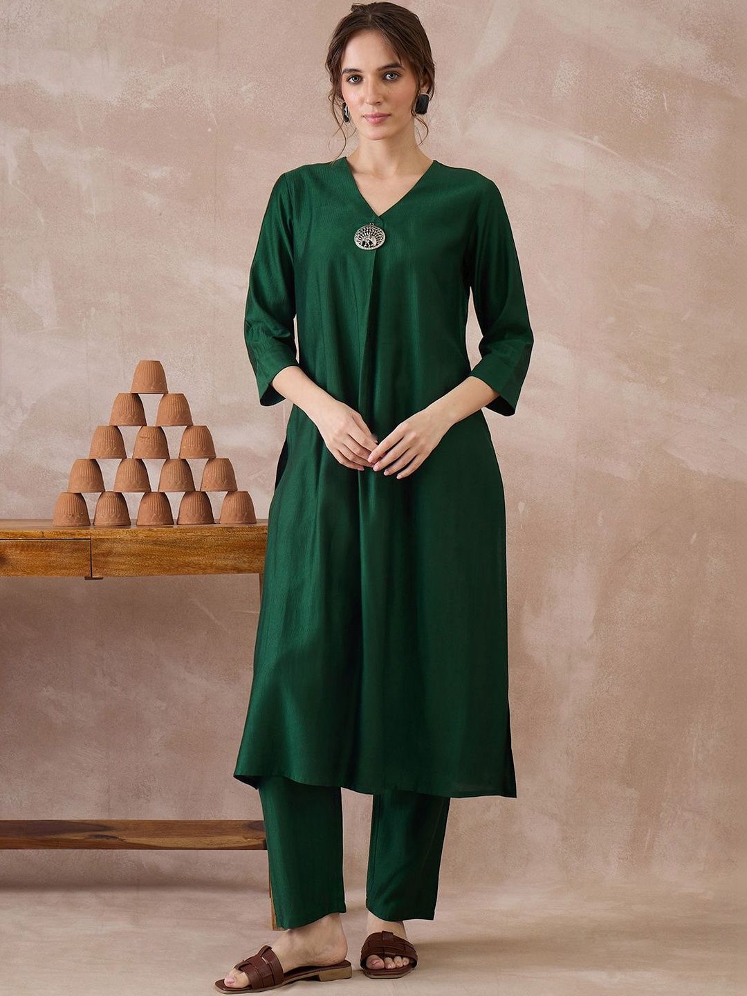 Women Regular Liva Kurta with Trousers