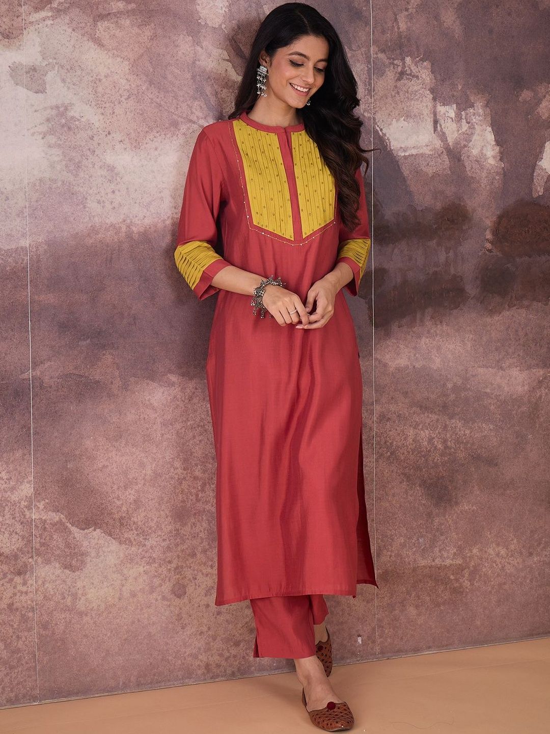 Dhiyona IE Embroidered Mandarin Collar Tunic With Trousers