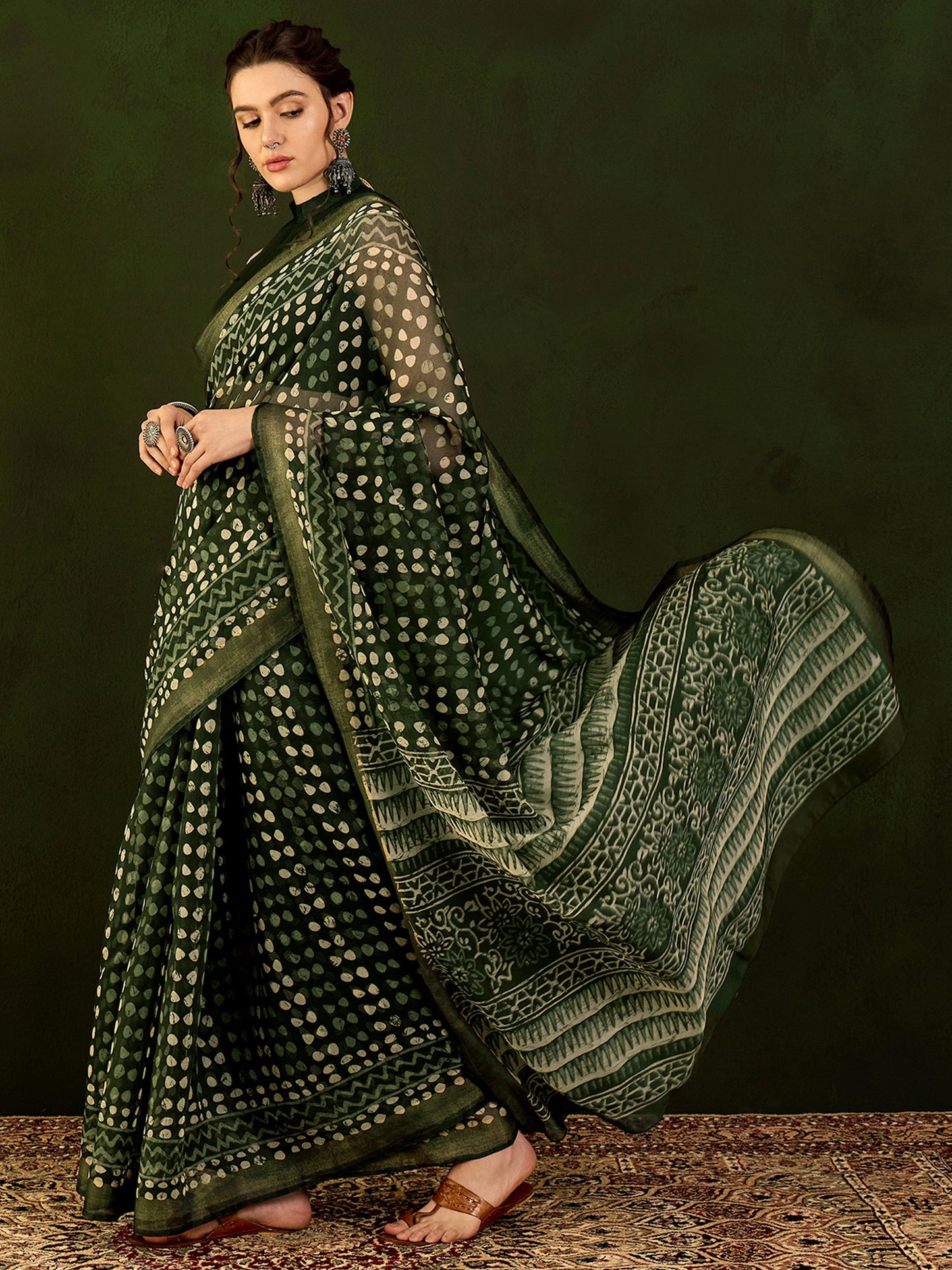 Women's Cotton Linen Green Printed Designer Saree With Blouse Piece