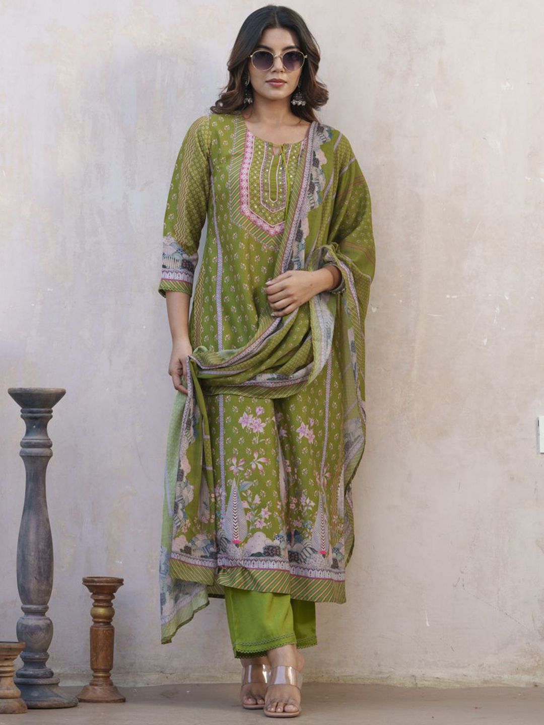 Dhiyona SN Women's Floral Printed Keyhole Neck Muslin Straight Kurta With Trouser & Dupatta