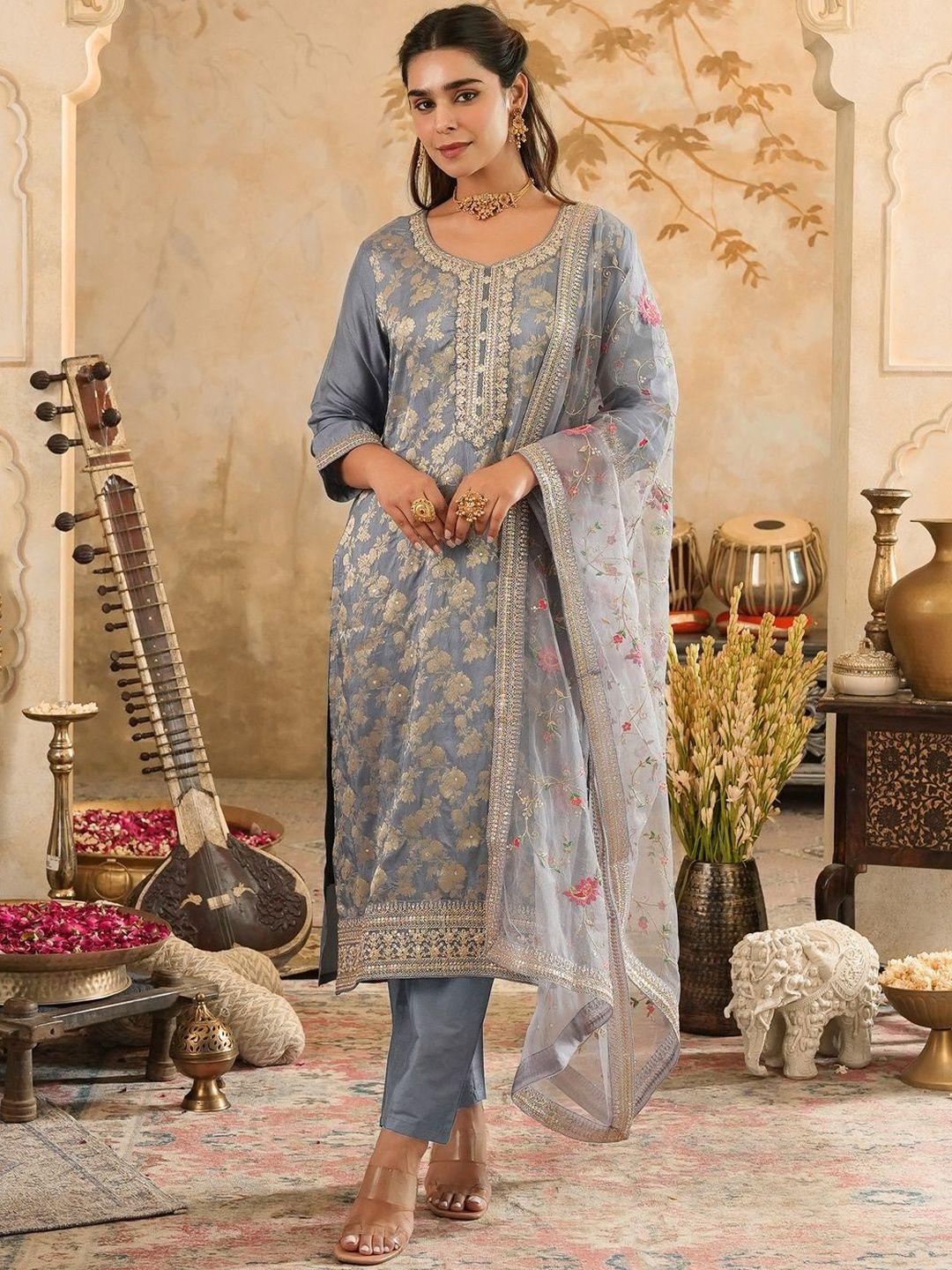 Women Woven Design Regular Kurta with Trousers & Dupatta