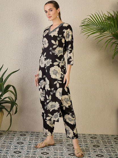Women Floral Printed Regular Thread Work Pure Cotton Kurta with Trousers