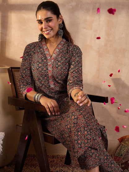 Women Ethnic Motifs Printed Regular Thread Work Pure Cotton Kurta With Trousers