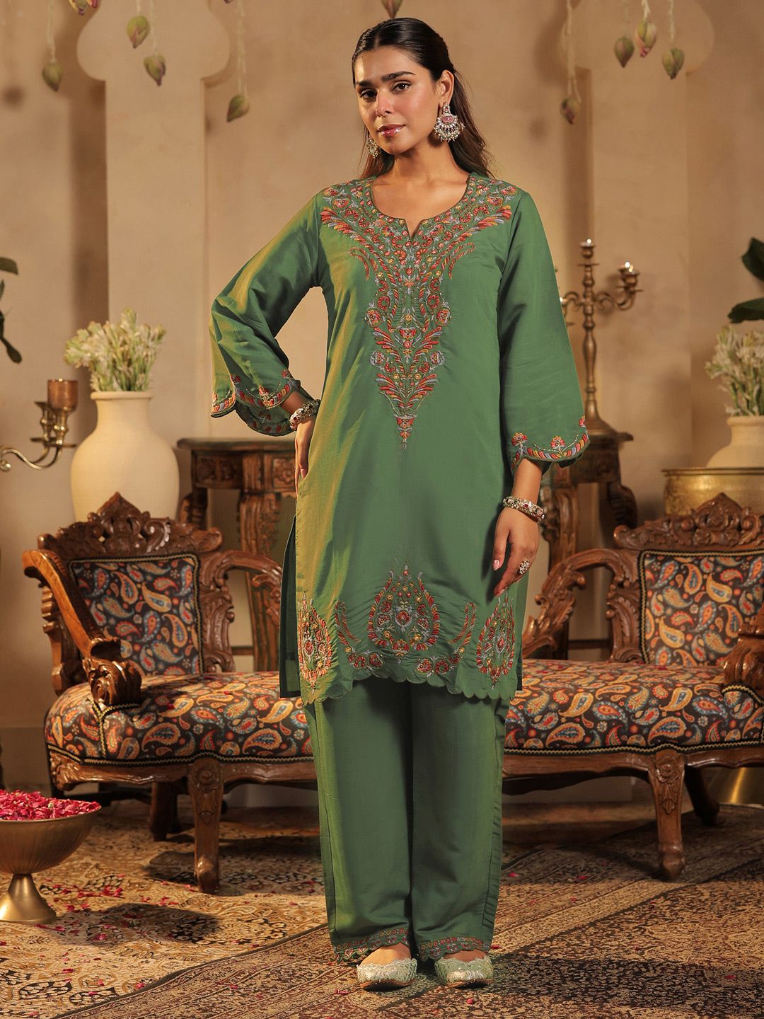Women Ethnic Motifs Printed Kurta with Trouser & Dupatta