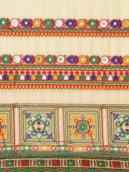 Dhiyona RV Women's Georgette With heavy Kutchi Embroidered Work Saree ( KVD713 )