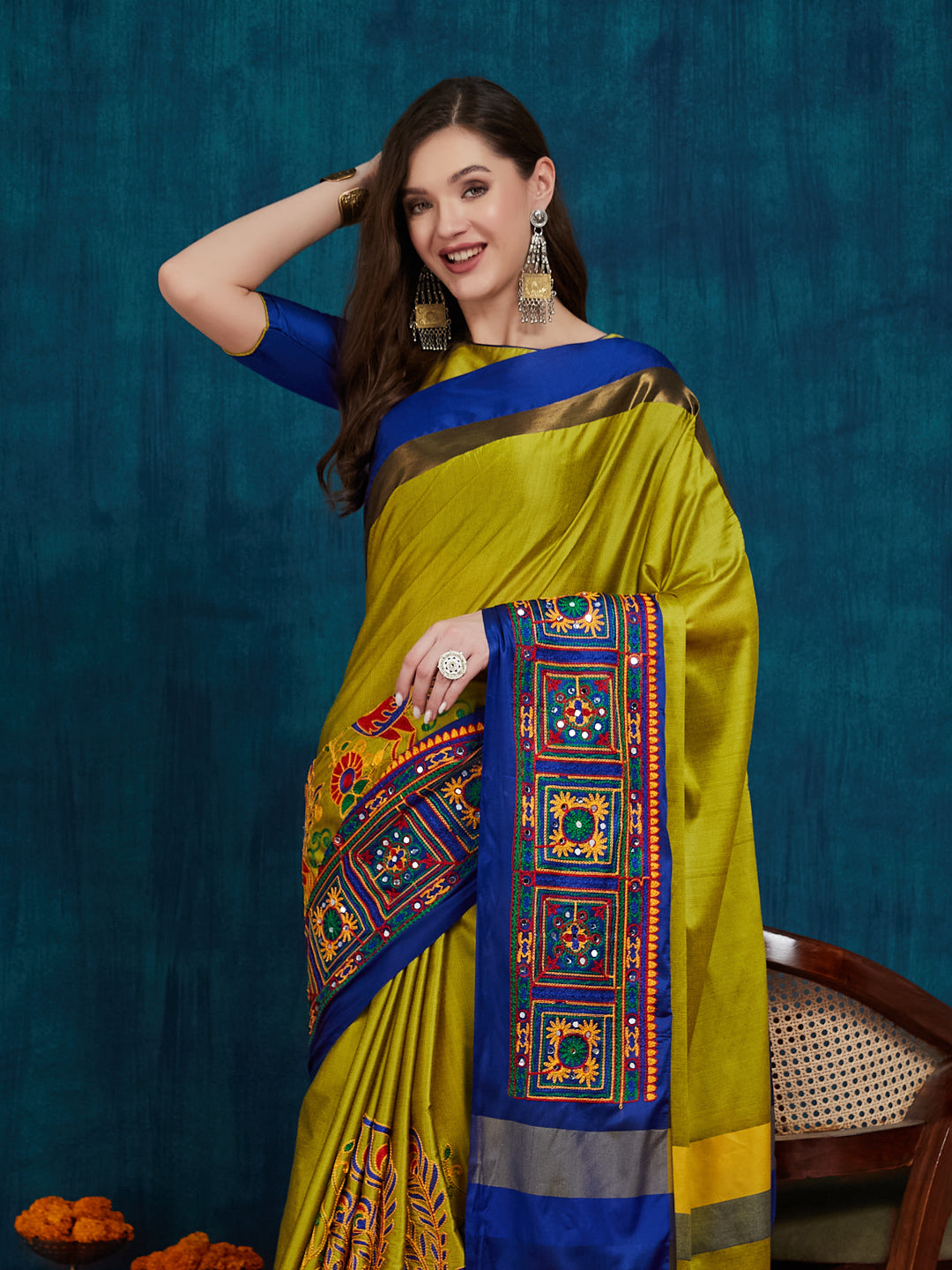 Dhiyona RV Women's Cotton Silk Heavy Kutchi Work With Peacock Design Embroidered Saree  ( KVD731 )
