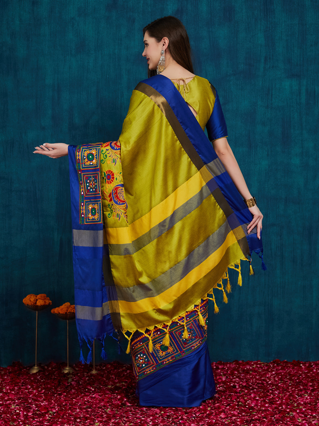 Dhiyona RV Women's Cotton Silk Heavy Kutchi Work With Peacock Design Embroidered Saree  ( KVD731 )