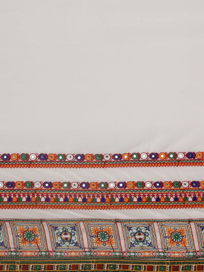 Dhiyona RV Women's Half And Half Bandhani Pallu With Kutchi Embroidered Saree ( KVD932 )