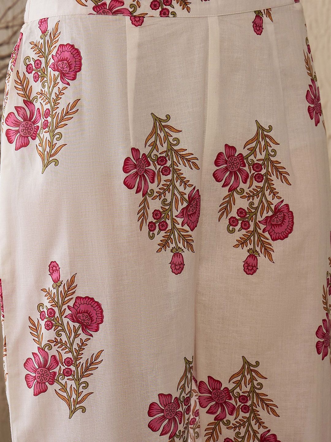 Dhiyona IE Floral Printed Pure Cotton Notch Neck Straight Tunic And Trousers