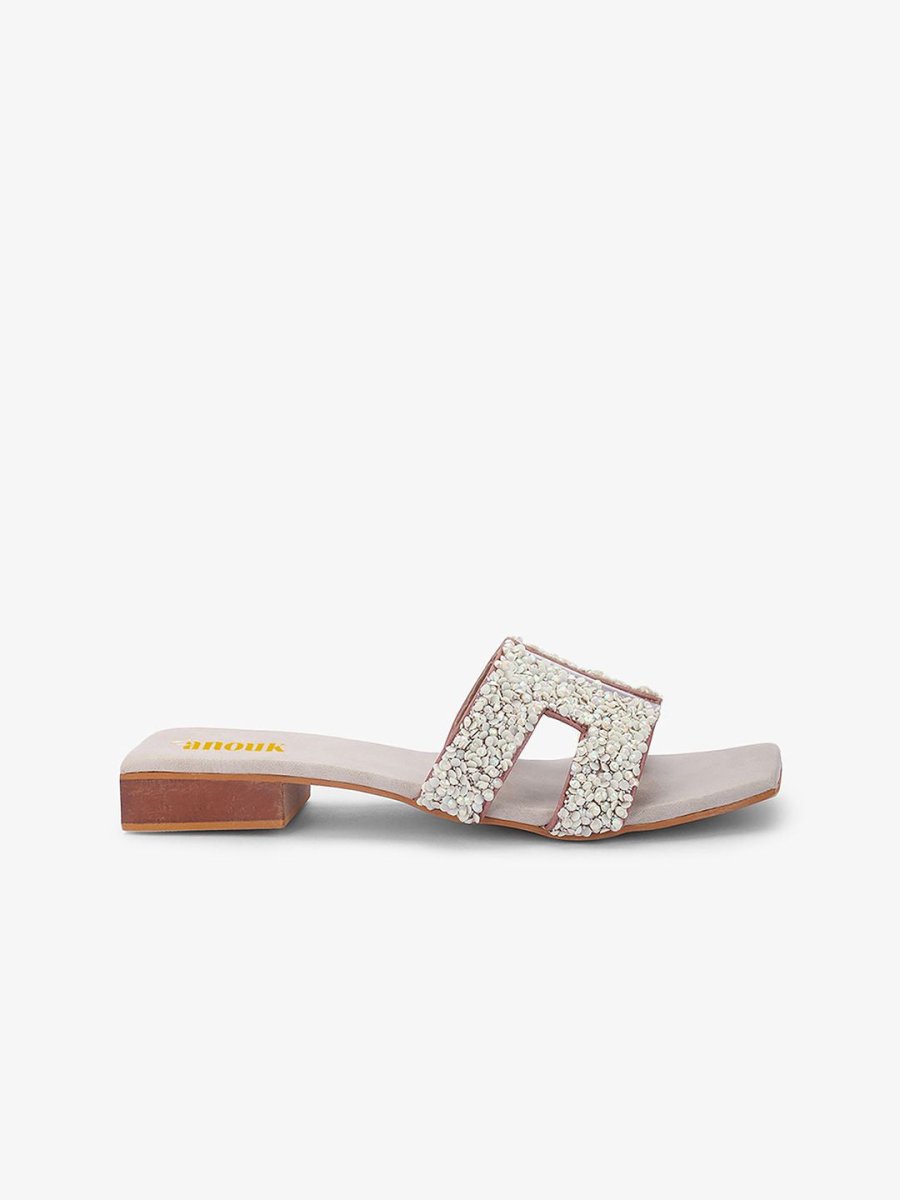 Dhiyona AK Women Embellished Open Toe Flats