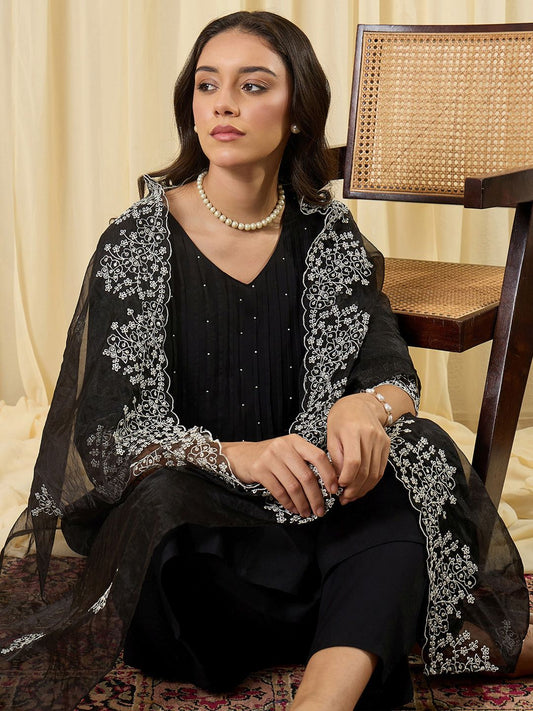 Women Ethnic Motifs Embroidered Pleated Thread Work Kurta with Trousers & With Dupatta