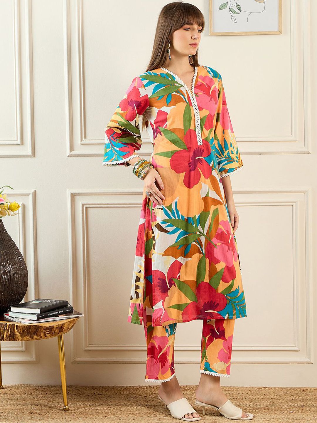 Dhiyona IE Floral Printed V-Neck Pure Cotton Tunic With Trouser