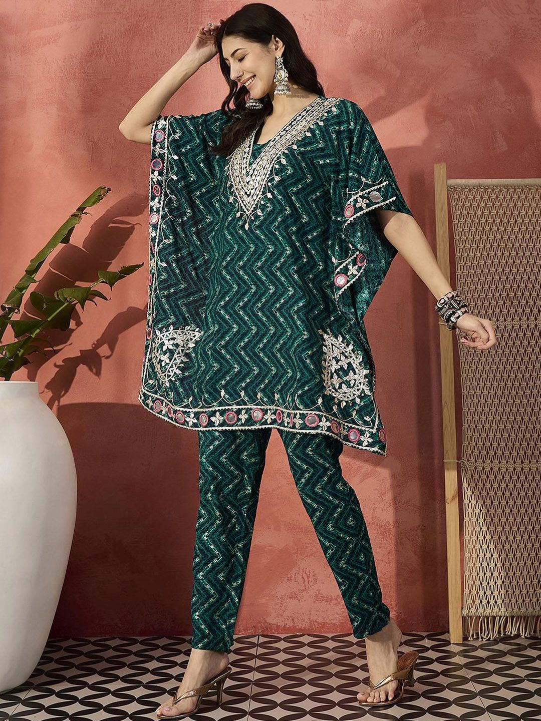 Dhiyona IS Women's Women Mirror Work Kurta with Trousers
