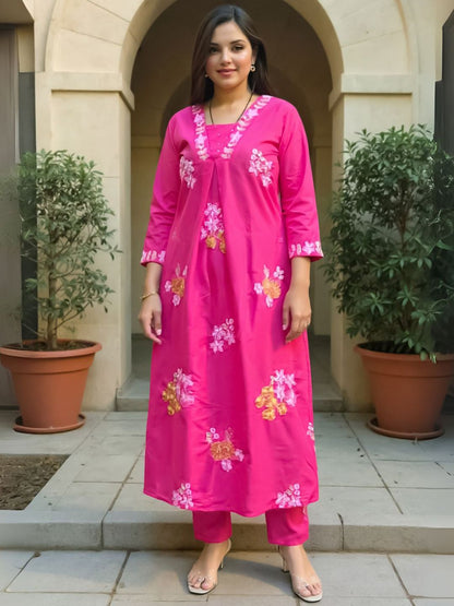 Women Floral Embroidered Pure Cotton Kurta with Trouser