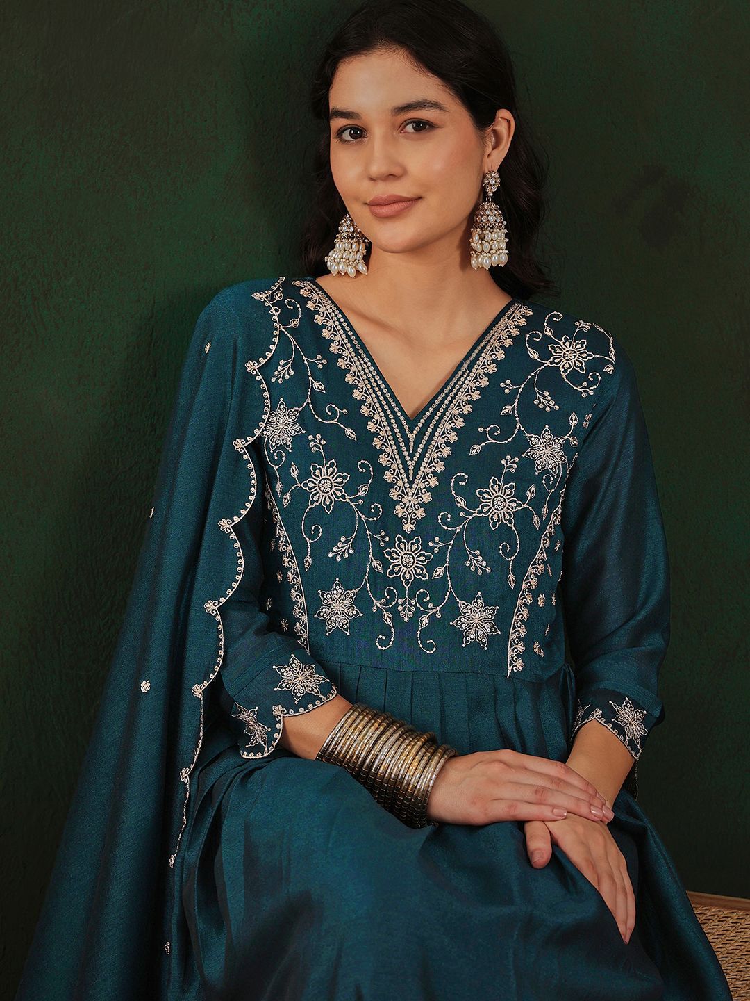Dhiyona SN Women's Teal Floral Embroidered V-Neck Tread Work Anarkali Kurta & Trouser With Dupatta